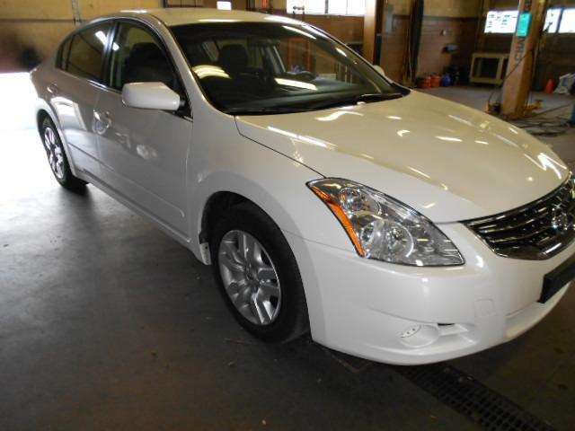 2010 Nissan Altima 2.5 S CVT Coupe