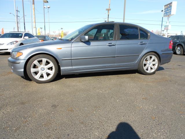 2003 BMW 3-Series 325i Sedan