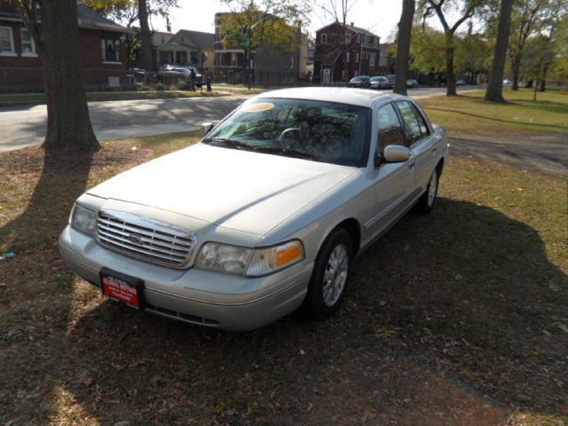 2003 Ford Crown Victoria LX