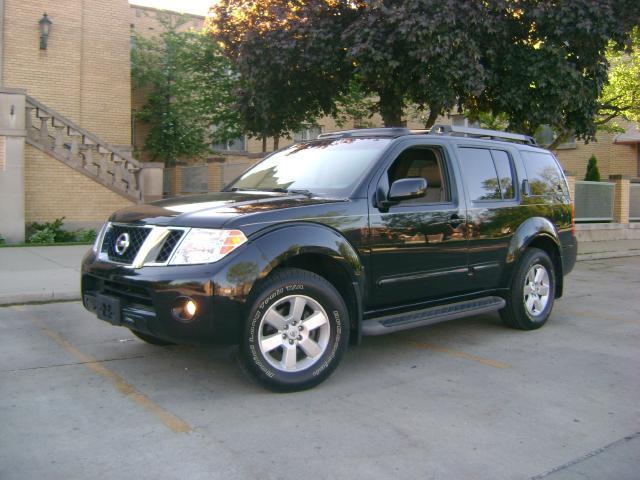 2008 Nissan Pathfinder SE 2WD