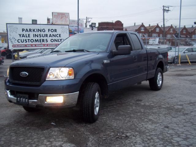 2004 Ford F-150 Lariat SuperCab 2WD