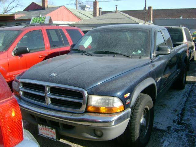 2000 Dodge Dakota Club Cab 2WD