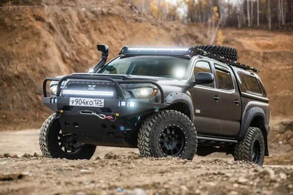 Toyota Tacoma and Honda Ridgeline comparison